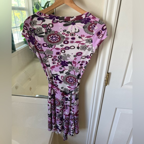 Faux wrap vintage Zeta Moda purple dress in size small/medium. - Picture 3 of 3